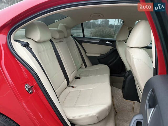 Червоний Фольксваген Джетта, об'ємом двигуна 1.8 л та пробігом 208 тис. км за 9850 $, фото 39 на Automoto.ua