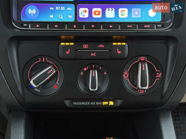 Червоний Фольксваген Джетта, об'ємом двигуна 1.8 л та пробігом 208 тис. км за 9850 $, фото 24 на Automoto.ua