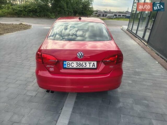 Фольксваген Джетта 2013 в Львове на Automoto.ua Красный Фольксваген Джетта, объемом двигателя 1.97 л и пробегом 101 тыс. км за 9200 $, фото 10 на Automoto.ua