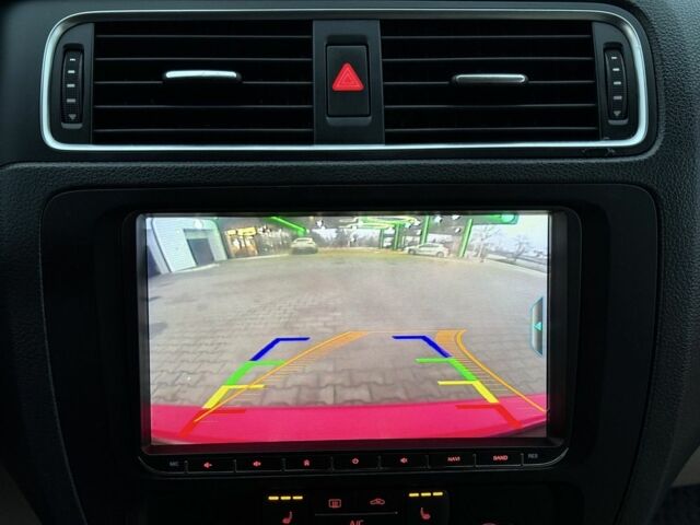 Красный Фольксваген Джетта, объемом двигателя 1.8 л и пробегом 208 тыс. км за 9850 $, фото 16 на Automoto.ua