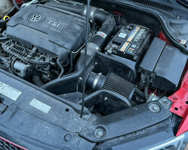 Червоний Фольксваген Джетта, об'ємом двигуна 2 л та пробігом 192 тис. км за 12000 $, фото 15 на Automoto.ua