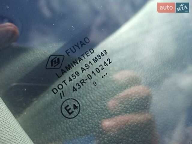 Красный Фольксваген Джетта, объемом двигателя 1.8 л и пробегом 263 тыс. км за 8300 $, фото 17 на Automoto.ua