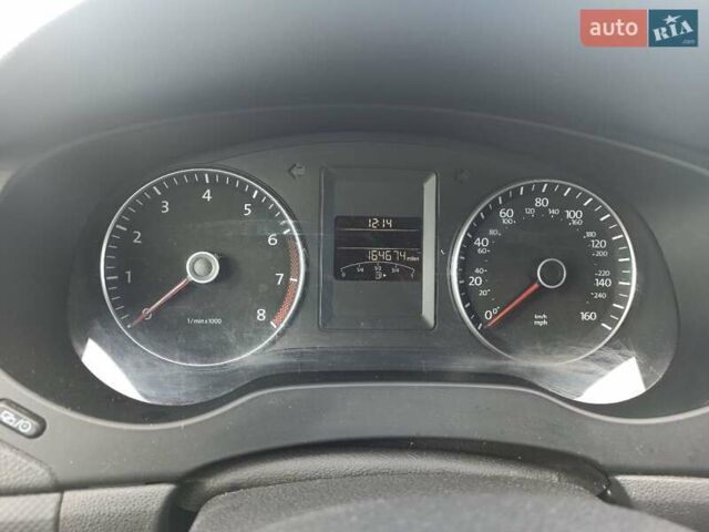 Красный Фольксваген Джетта, объемом двигателя 1.8 л и пробегом 263 тыс. км за 8300 $, фото 9 на Automoto.ua