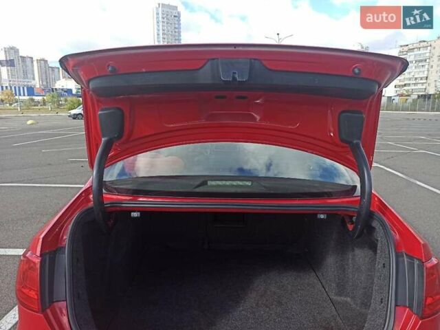 Красный Фольксваген Джетта, объемом двигателя 1.8 л и пробегом 263 тыс. км за 8300 $, фото 20 на Automoto.ua