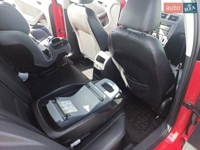 Красный Фольксваген Джетта, объемом двигателя 1.8 л и пробегом 263 тыс. км за 8300 $, фото 23 на Automoto.ua