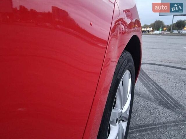 Красный Фольксваген Джетта, объемом двигателя 1.8 л и пробегом 180 тыс. км за 9000 $, фото 3 на Automoto.ua