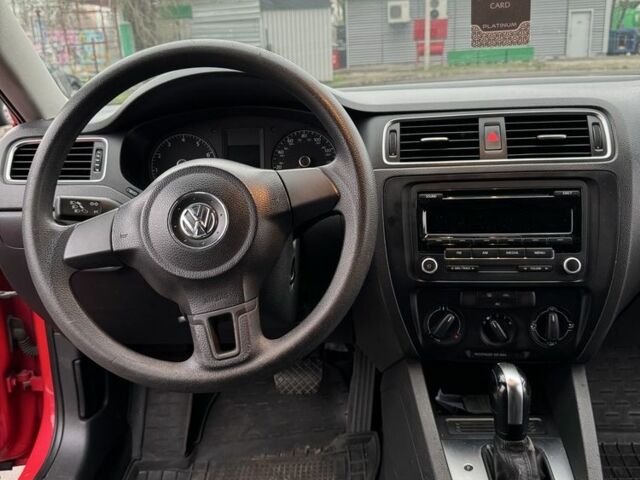 Червоний Фольксваген Джетта, об'ємом двигуна 2 л та пробігом 250 тис. км за 7500 $, фото 7 на Automoto.ua