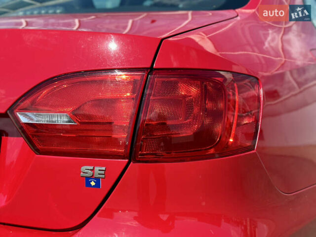 Червоний Фольксваген Джетта, об'ємом двигуна 1.8 л та пробігом 217 тис. км за 7990 $, фото 19 на Automoto.ua