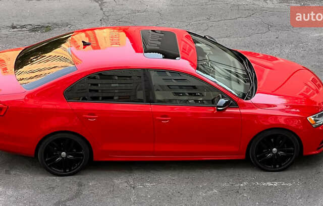 Красный Фольксваген Джетта, объемом двигателя 2 л и пробегом 206 тыс. км за 12500 $, фото 6 на Automoto.ua