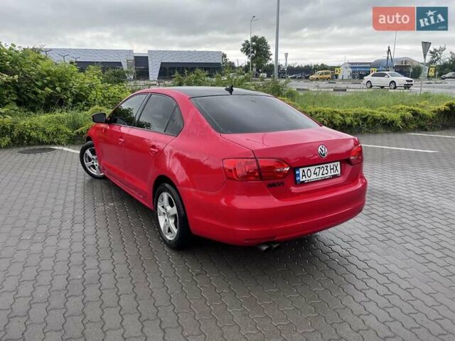 Красный Фольксваген Джетта, объемом двигателя 1.8 л и пробегом 165 тыс. км за 8700 $, фото 4 на Automoto.ua
