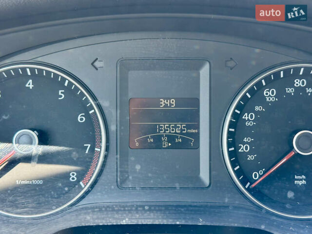 Червоний Фольксваген Джетта, об'ємом двигуна 1.8 л та пробігом 217 тис. км за 7990 $, фото 54 на Automoto.ua