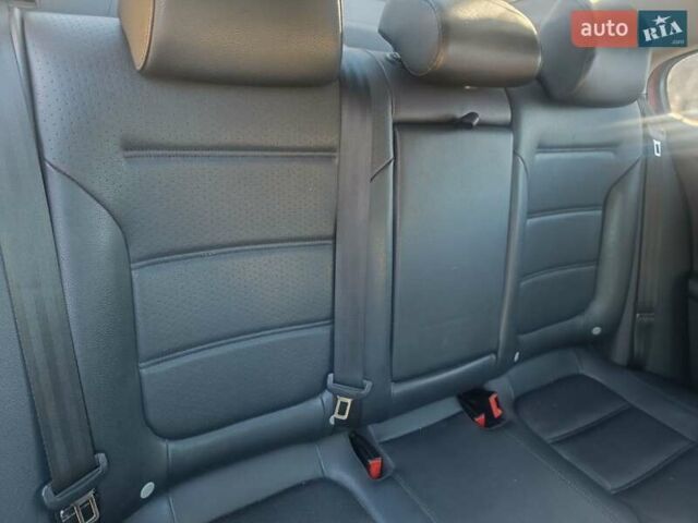 Красный Фольксваген Джетта, объемом двигателя 1.8 л и пробегом 175 тыс. км за 7550 $, фото 9 на Automoto.ua