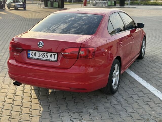 Красный Фольксваген Джетта, объемом двигателя 2 л и пробегом 240 тыс. км за 7150 $, фото 3 на Automoto.ua