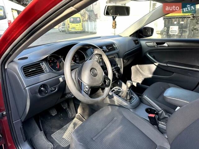 Фольксваген Джетта 2015 у Києві на Automoto.ua Червоний Фольксваген Джетта, об'ємом двигуна 1.4 л та пробігом 182 тис. км за 9400 $, фото 17 на Automoto.ua