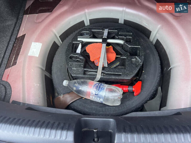 Фольксваген Джетта 2015 у Одесі на Automoto.ua Червоний Фольксваген Джетта, об'ємом двигуна 1.4 л та пробігом 52 тис. км за 8999 $, фото 22 на Automoto.ua