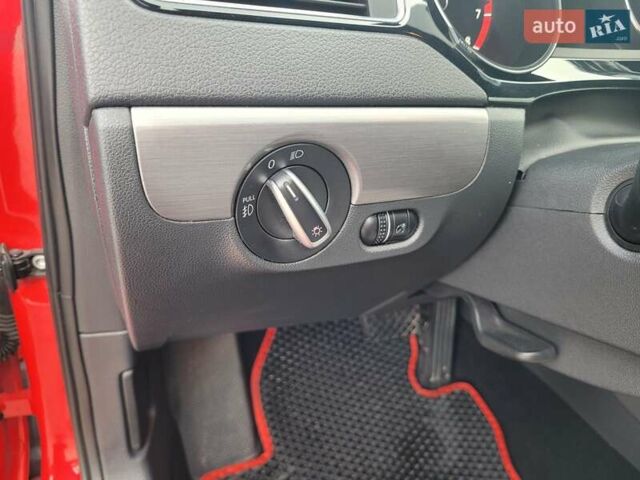 Фольксваген Джетта 2016 у Тернополі на Automoto.ua Червоний Фольксваген Джетта, об'ємом двигуна 1.8 л та пробігом 128 тис. км за 12200 $, фото 22 на Automoto.ua