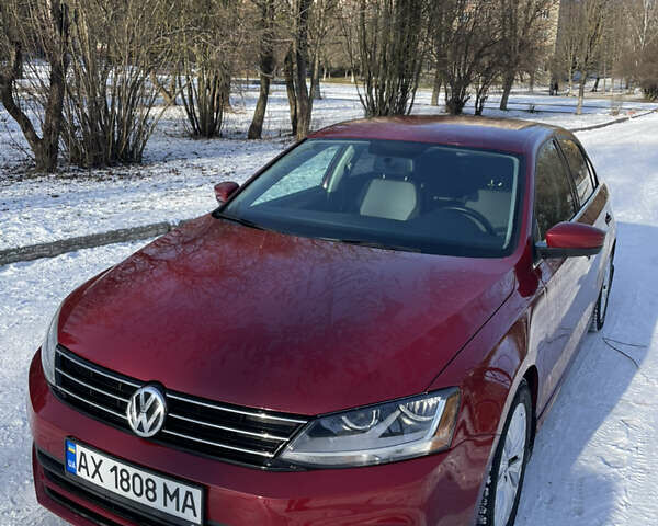 Красный Фольксваген Джетта, объемом двигателя 1.4 л и пробегом 180 тыс. км за 10200 $, фото 2 на Automoto.ua