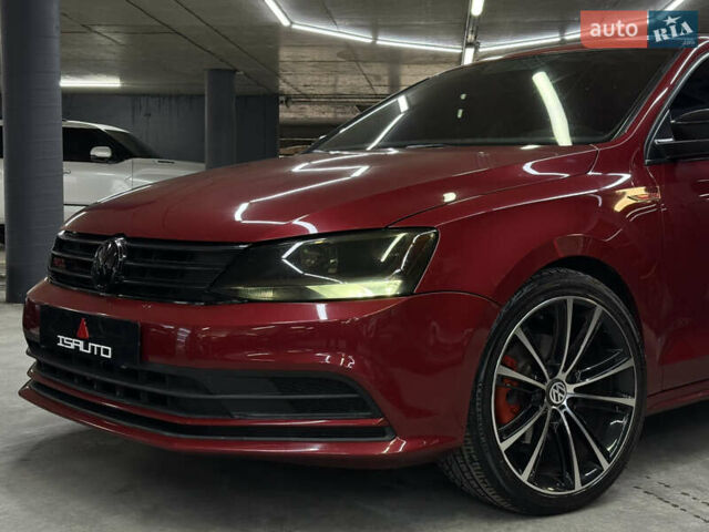 Червоний Фольксваген Джетта, об'ємом двигуна 1.39 л та пробігом 209 тис. км за 9900 $, фото 8 на Automoto.ua