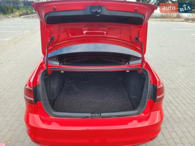 Фольксваген Джетта 2016 у Тернополі на Automoto.ua Червоний Фольксваген Джетта, об'ємом двигуна 1.8 л та пробігом 128 тис. км за 12200 $, фото 33 на Automoto.ua