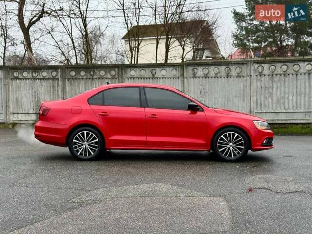 Красный Фольксваген Джетта, объемом двигателя 1.8 л и пробегом 135 тыс. км за 11300 $, фото 5 на Automoto.ua