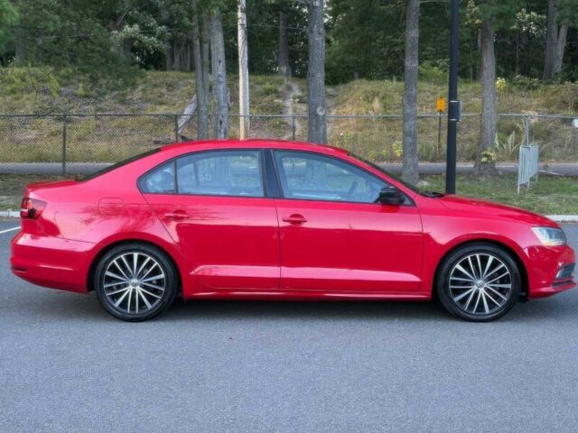 Червоний Фольксваген Джетта, об'ємом двигуна 1.8 л та пробігом 71 тис. км за 11600 $, фото 3 на Automoto.ua