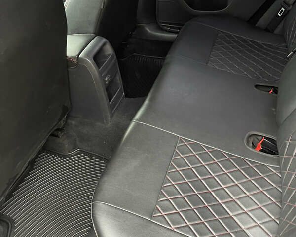 Красный Фольксваген Джетта, объемом двигателя 1.4 л и пробегом 85 тыс. км за 10900 $, фото 9 на Automoto.ua