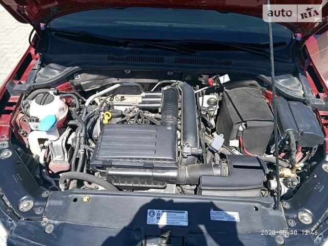 Червоний Фольксваген Джетта, об'ємом двигуна 1.4 л та пробігом 60 тис. км за 12200 $, фото 43 на Automoto.ua