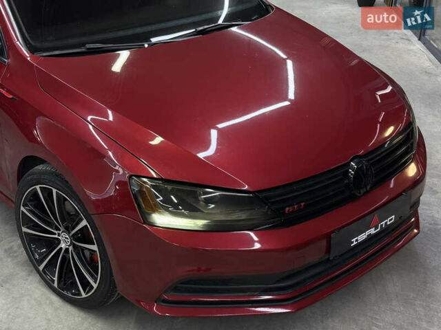 Червоний Фольксваген Джетта, об'ємом двигуна 1.39 л та пробігом 209 тис. км за 9900 $, фото 2 на Automoto.ua
