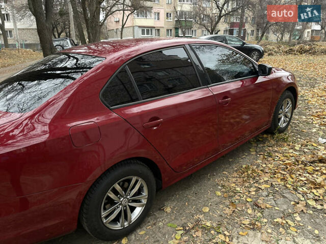 Красный Фольксваген Джетта, объемом двигателя 1.4 л и пробегом 85 тыс. км за 10900 $, фото 1 на Automoto.ua
