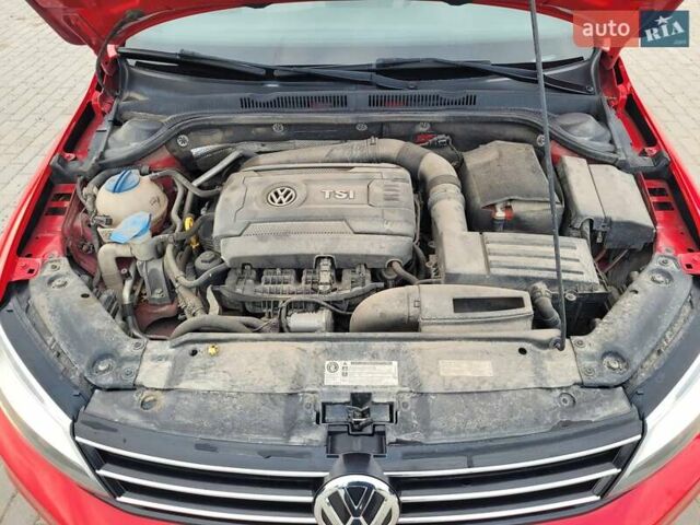 Фольксваген Джетта 2016 у Тернополі на Automoto.ua Червоний Фольксваген Джетта, об'ємом двигуна 1.8 л та пробігом 128 тис. км за 12200 $, фото 30 на Automoto.ua