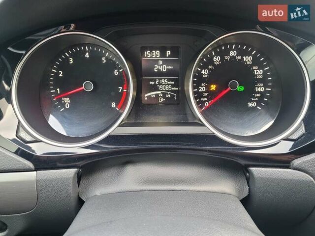 Фольксваген Джетта 2016 у Тернополі на Automoto.ua Червоний Фольксваген Джетта, об'ємом двигуна 1.8 л та пробігом 128 тис. км за 12200 $, фото 29 на Automoto.ua