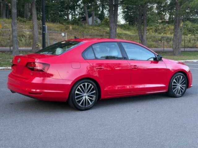 Червоний Фольксваген Джетта, об'ємом двигуна 1.8 л та пробігом 71 тис. км за 11600 $, фото 5 на Automoto.ua