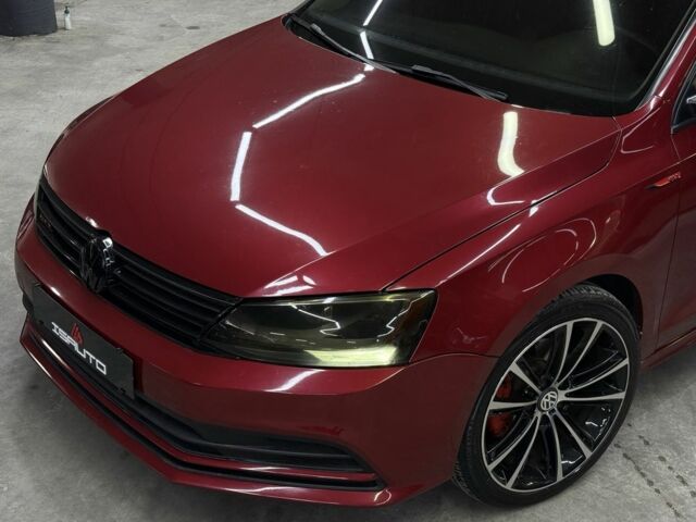 Червоний Фольксваген Джетта, об'ємом двигуна 1.4 л та пробігом 208 тис. км за 9900 $, фото 6 на Automoto.ua