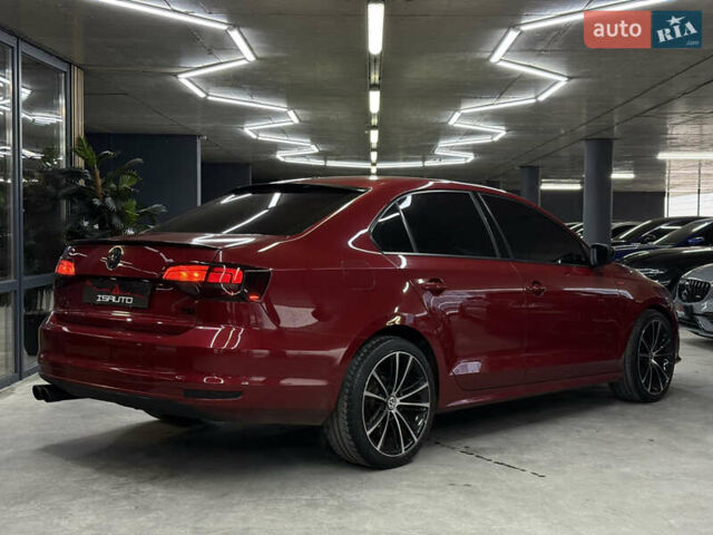 Червоний Фольксваген Джетта, об'ємом двигуна 1.39 л та пробігом 209 тис. км за 9900 $, фото 15 на Automoto.ua