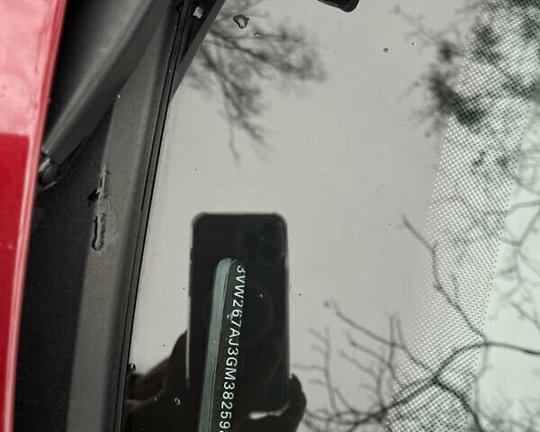 Красный Фольксваген Джетта, объемом двигателя 1.4 л и пробегом 85 тыс. км за 10900 $, фото 6 на Automoto.ua