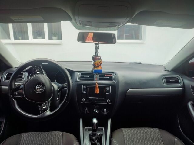 Красный Фольксваген Джетта, объемом двигателя 1.4 л и пробегом 97 тыс. км за 10900 $, фото 15 на Automoto.ua