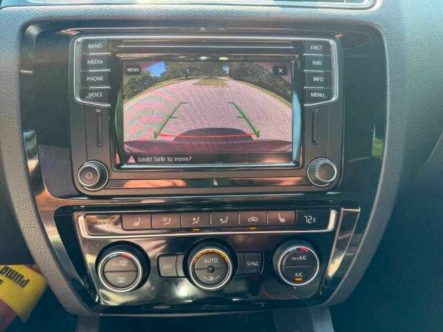 Красный Фольксваген Джетта, объемом двигателя 2 л и пробегом 99 тыс. км за 9300 $, фото 13 на Automoto.ua