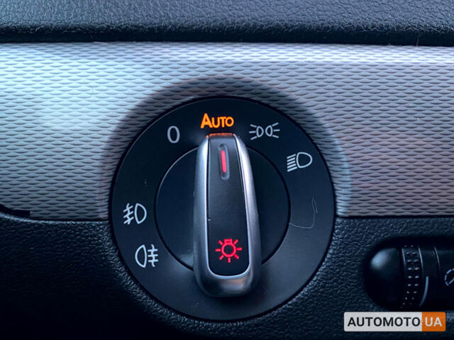 Красный Фольксваген Джетта, объемом двигателя 1.4 л и пробегом 88 тыс. км за 11700 $, фото 14 на Automoto.ua