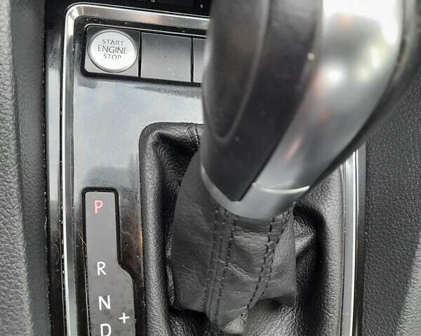 Красный Фольксваген Джетта, объемом двигателя 1.8 л и пробегом 74 тыс. км за 13700 $, фото 12 на Automoto.ua