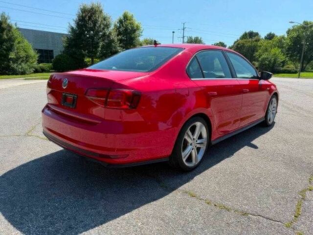 Красный Фольксваген Джетта, объемом двигателя 2 л и пробегом 99 тыс. км за 9300 $, фото 6 на Automoto.ua