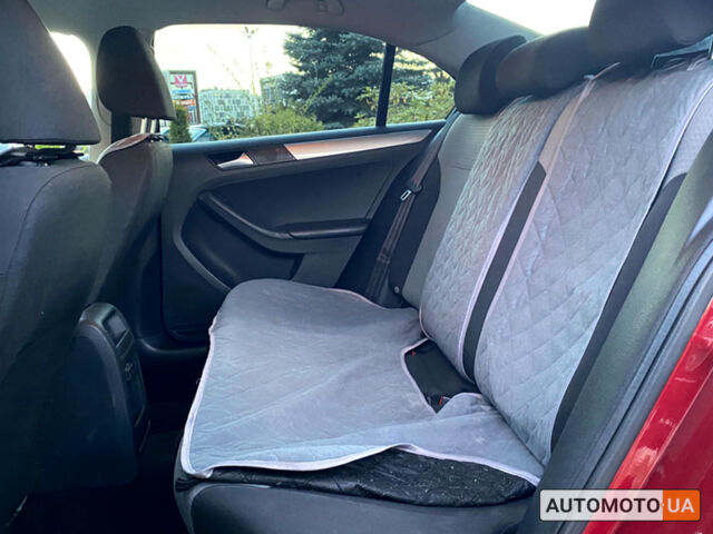 Красный Фольксваген Джетта, объемом двигателя 1.4 л и пробегом 88 тыс. км за 11700 $, фото 15 на Automoto.ua