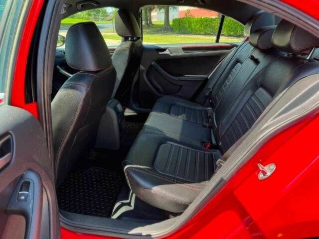 Красный Фольксваген Джетта, объемом двигателя 2 л и пробегом 99 тыс. км за 9300 $, фото 14 на Automoto.ua