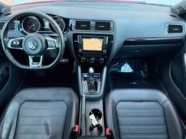 Красный Фольксваген Джетта, объемом двигателя 2 л и пробегом 89 тыс. км за 3000 $, фото 11 на Automoto.ua