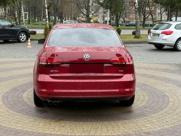 Червоний Фольксваген Джетта, об'ємом двигуна 1.4 л та пробігом 97 тис. км за 12300 $, фото 4 на Automoto.ua