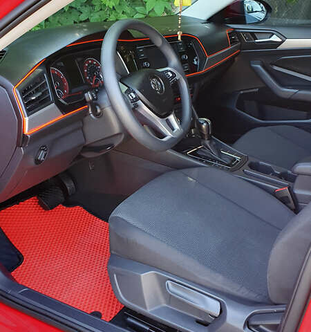 Красный Фольксваген Джетта, объемом двигателя 1.4 л и пробегом 101 тыс. км за 15599 $, фото 14 на Automoto.ua