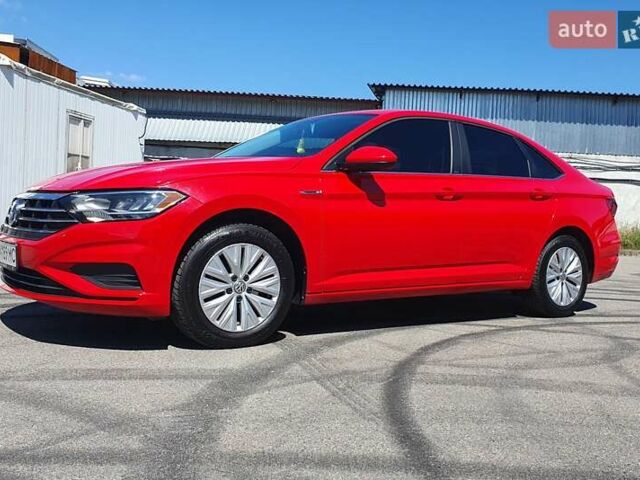 Красный Фольксваген Джетта, объемом двигателя 1.4 л и пробегом 101 тыс. км за 15599 $, фото 3 на Automoto.ua