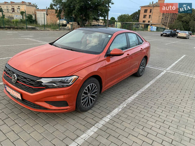 Красный Фольксваген Джетта, объемом двигателя 1.4 л и пробегом 31 тыс. км за 15700 $, фото 1 на Automoto.ua