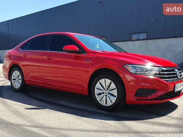 Красный Фольксваген Джетта, объемом двигателя 1.4 л и пробегом 101 тыс. км за 15599 $, фото 4 на Automoto.ua