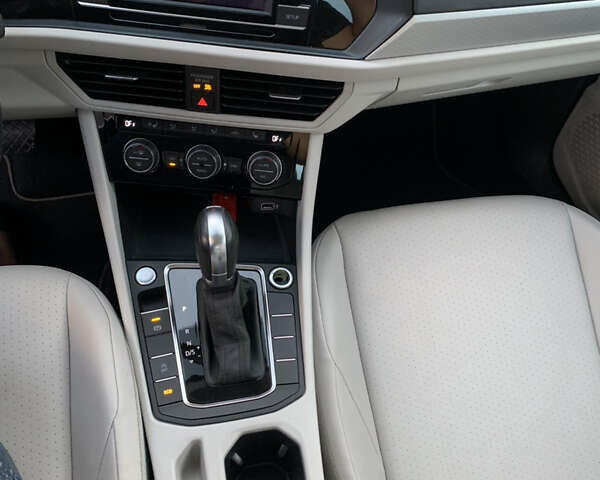 Красный Фольксваген Джетта, объемом двигателя 1.4 л и пробегом 31 тыс. км за 15700 $, фото 17 на Automoto.ua