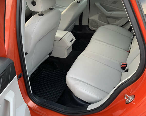 Красный Фольксваген Джетта, объемом двигателя 1.4 л и пробегом 31 тыс. км за 15700 $, фото 10 на Automoto.ua